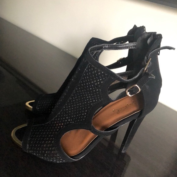 Qupid black suede shoes with gold open toe tip - Picture 4 of 6